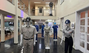 Exposição 80 anos Aperam resgata memória da empresa com objetos da comunidade