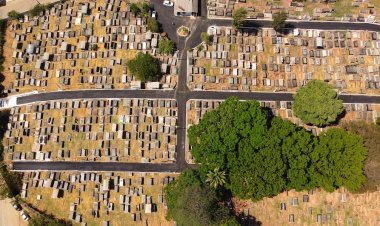 Cemitério de Fabriciano recebe obras de pavimentação e se prepara para o Dia de Finados