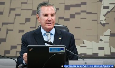 Moraes autoriza Collor a cumprir pena de 8 anos e 10 meses em casa