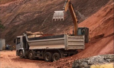 Prefeitura de Timóteo controla o trânsito no trecho da Av. Monsenhor Rafael próximo à UPA