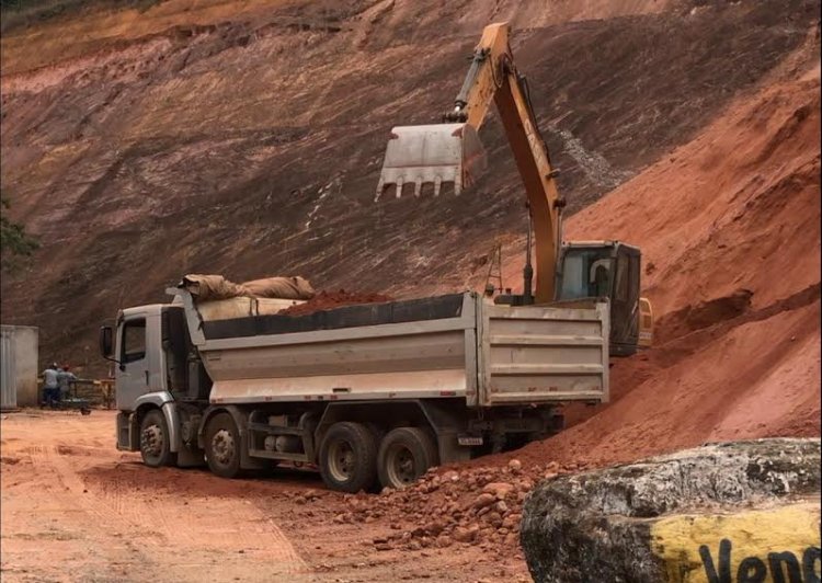 Prefeitura de Timóteo controla o trânsito no trecho da Av. Monsenhor Rafael próximo à UPA