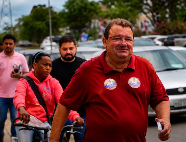 Celinho vai às ruas de Ipatinga para prestar contas e ouvir a população
