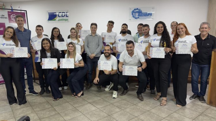 Formatura da 2ª turma da Escola de Vendedores é realizada na Aciapi-CDL